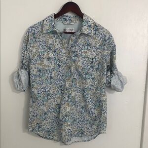 Coolibar Casual Button Down Shirt in Blue and Green